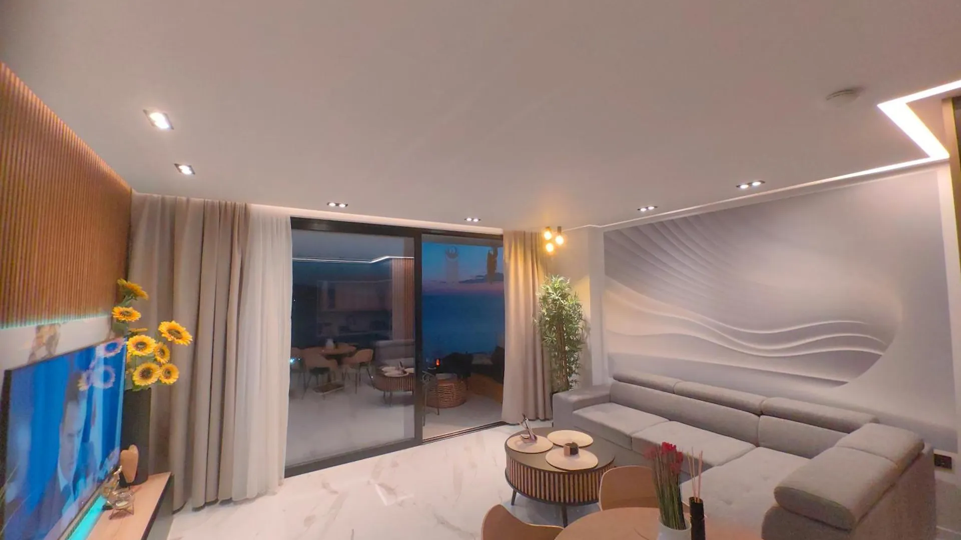 Апартаменты Luxury Panorama View With A Pool Саранда
